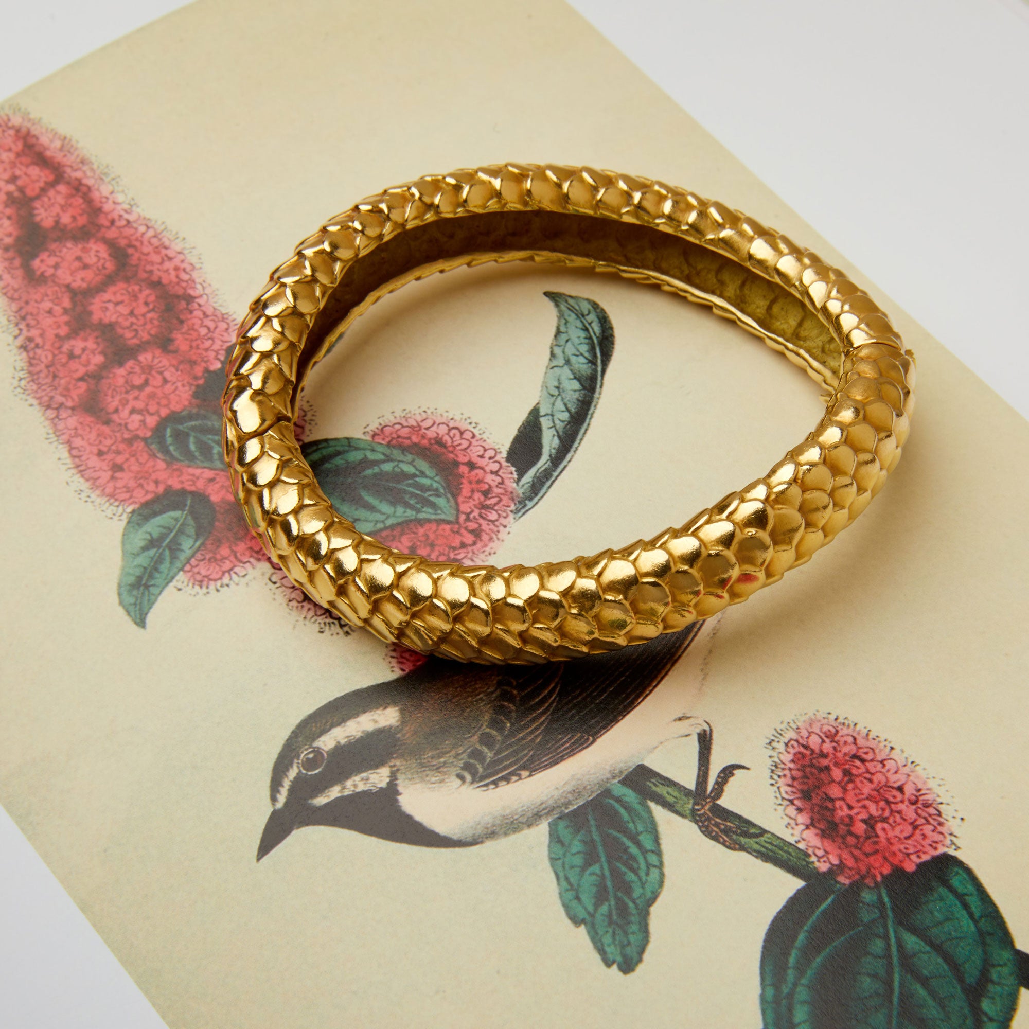 Angela Cummings 18K Yellow Gold Fish Scale Bracelet – Tiina Smith