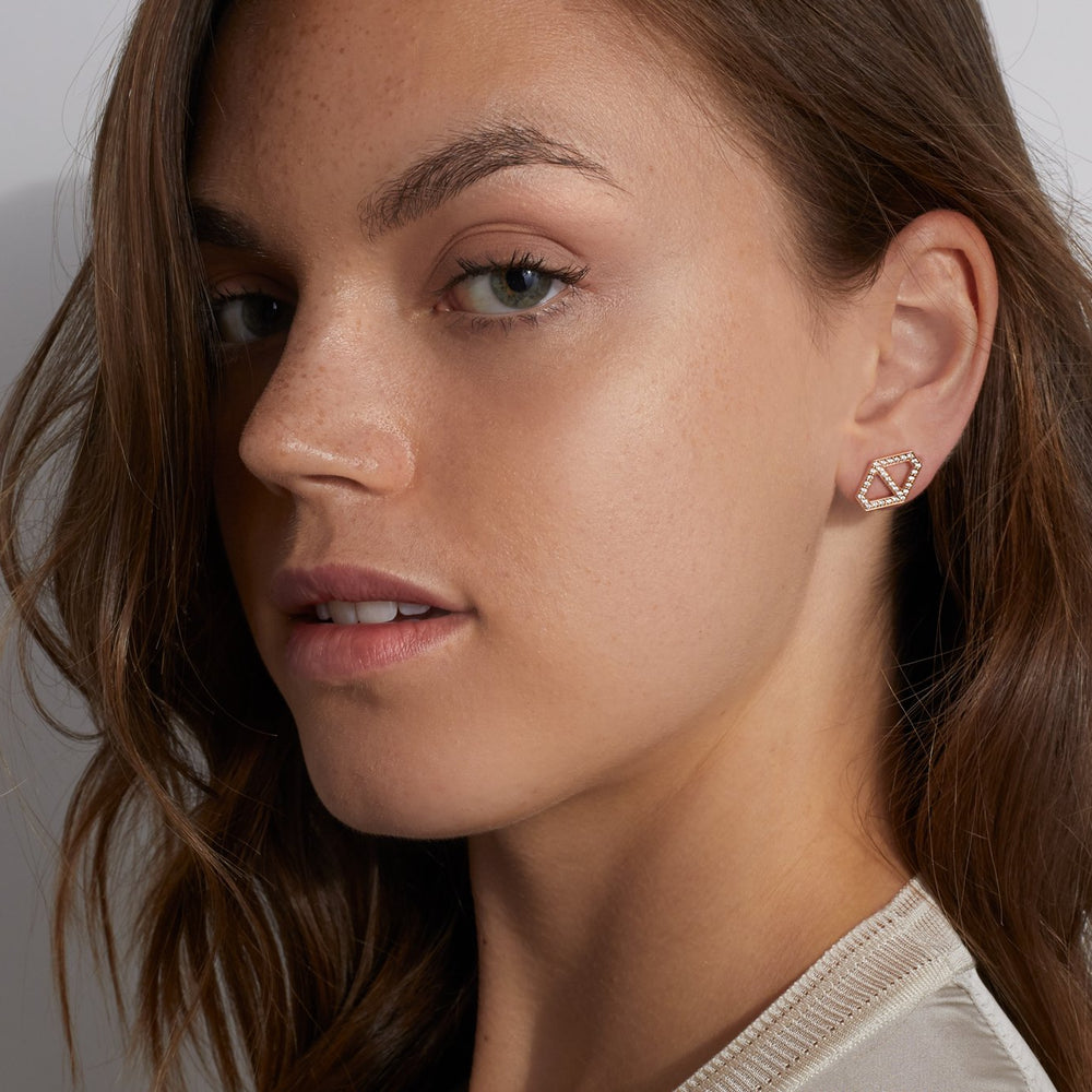 
                  
                    Keynes 18K Gold Medium Signature Hexagon Diamond Stud Earrings
                  
                